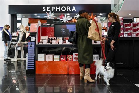 is sephora owned by lvmh